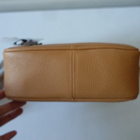 J. Crew Signet Crossbody camera Leather Bag Purse in Italian Leather brown - Picture 5 of 15